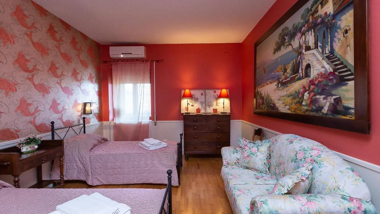 The Liberty Flat Penthouse Rental In Rzym 0*,  Włochy